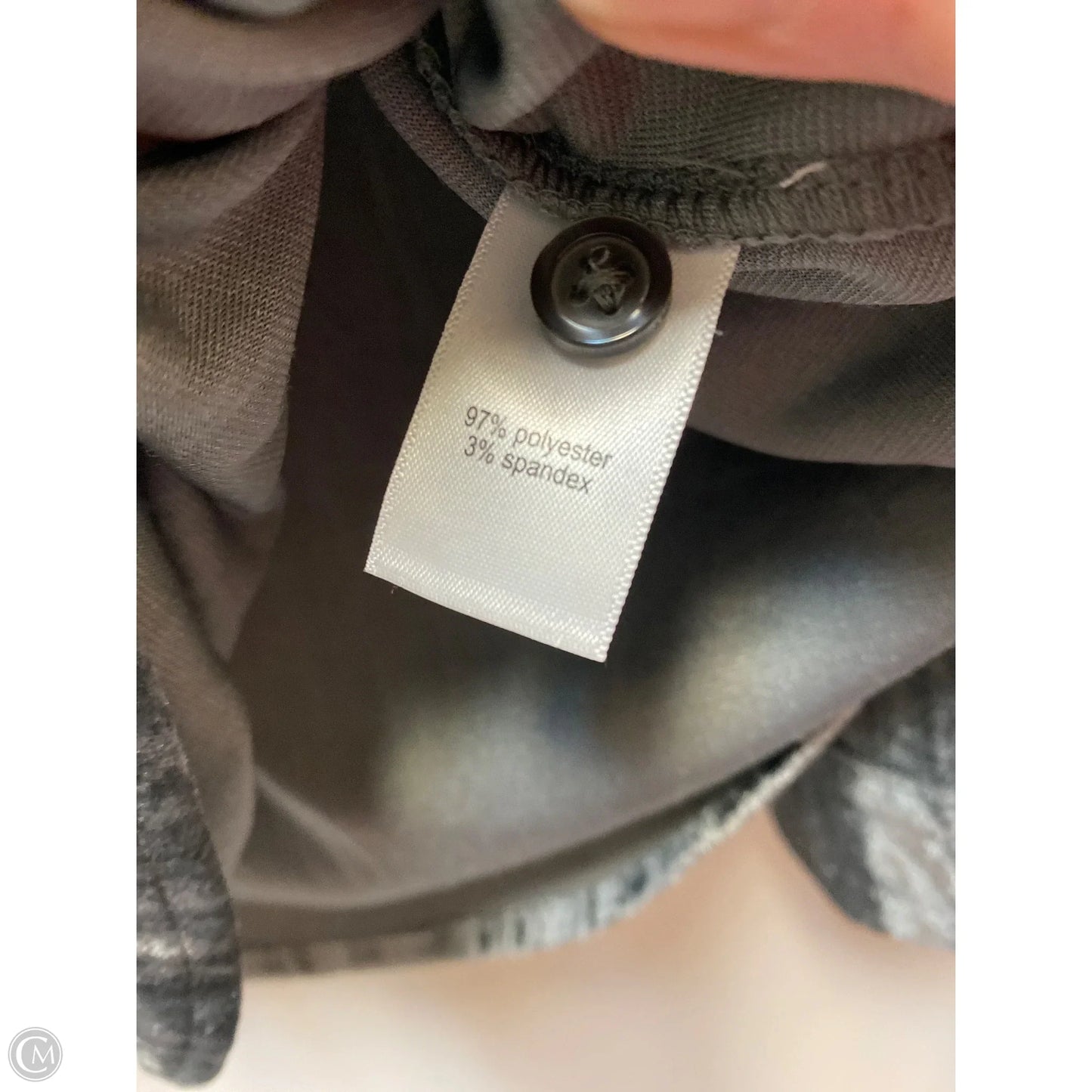 Top Long Sleeve By Maurices In Grey, Size: Xl