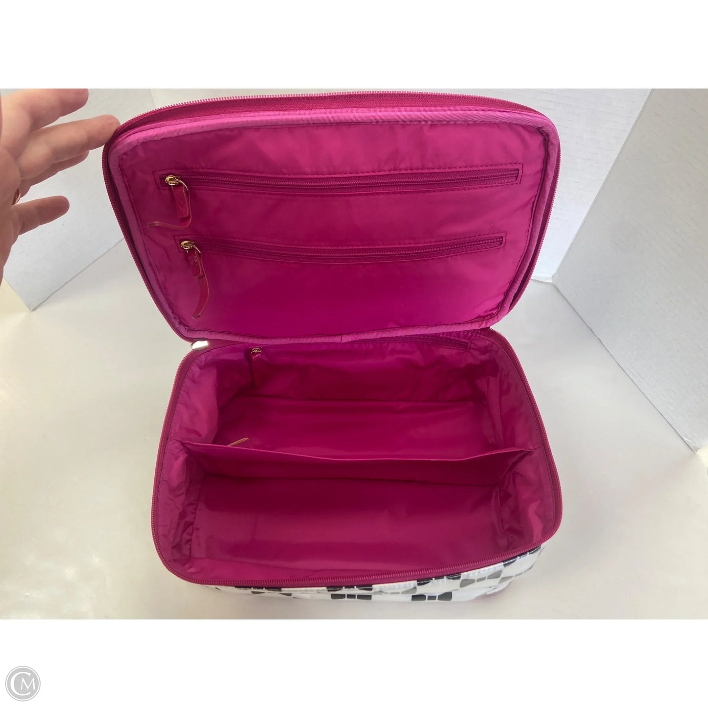 Makeup Bag Designer By Kate Spade, Size: Large