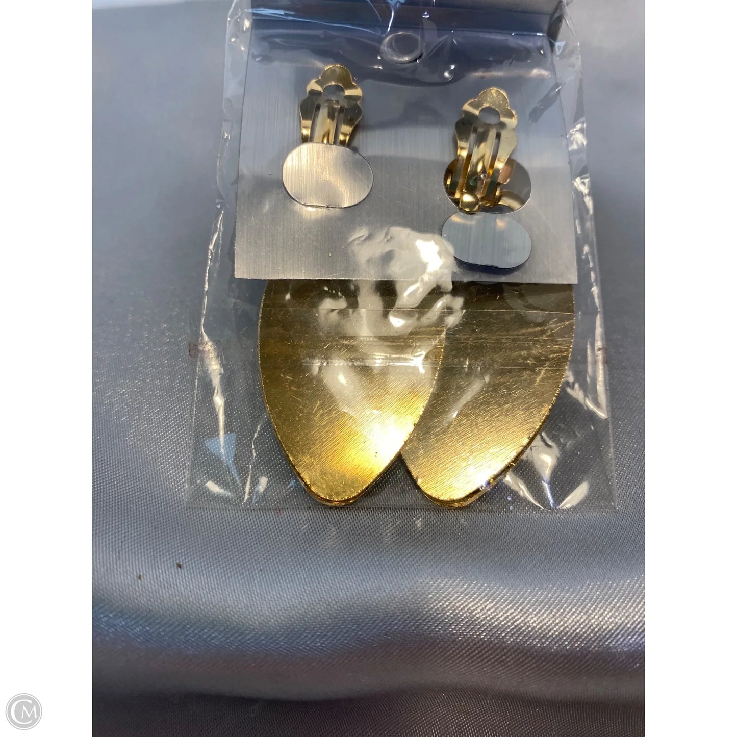 Earrings Clip By Cmf