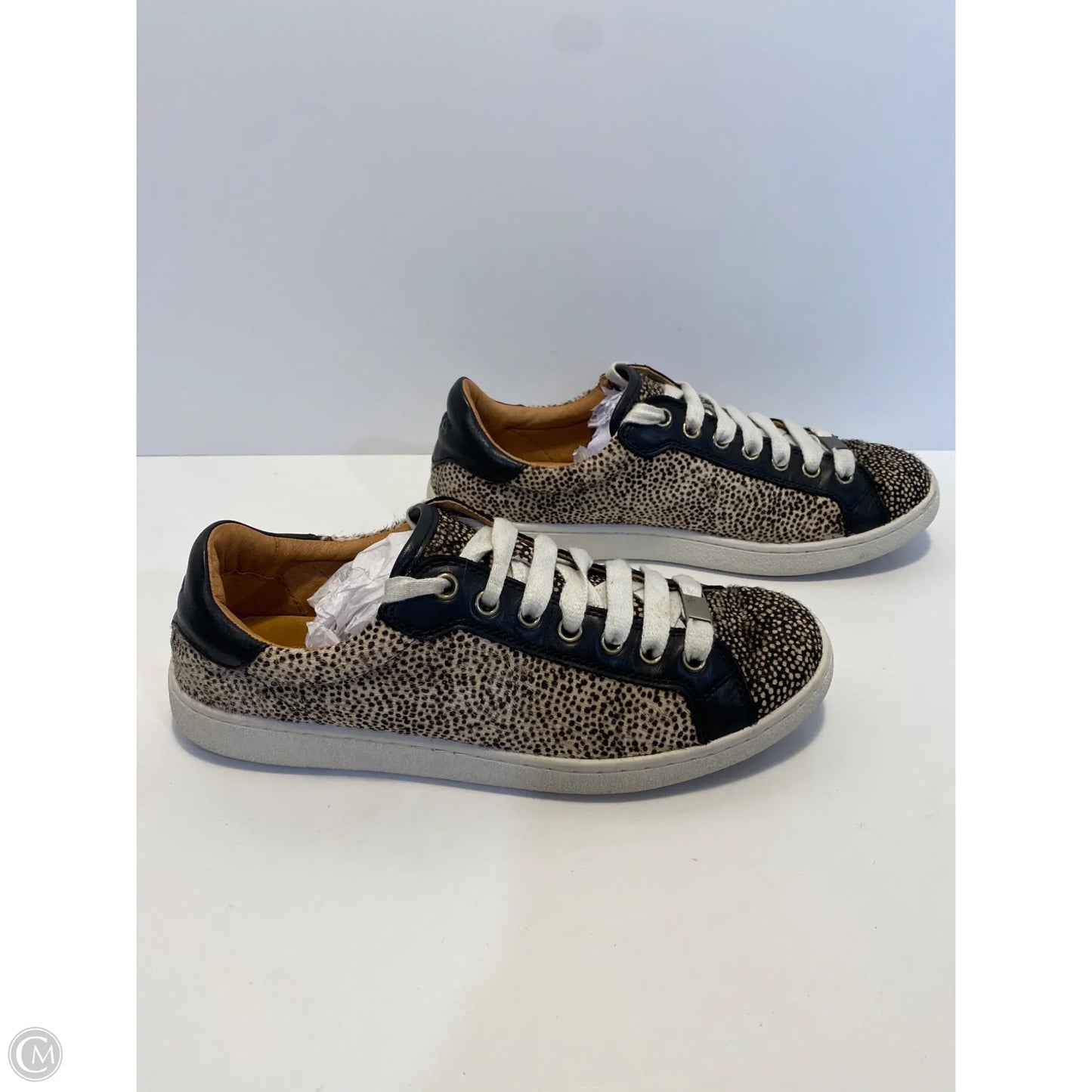 Shoes Designer By Ugg In Animal Print, Size: 9