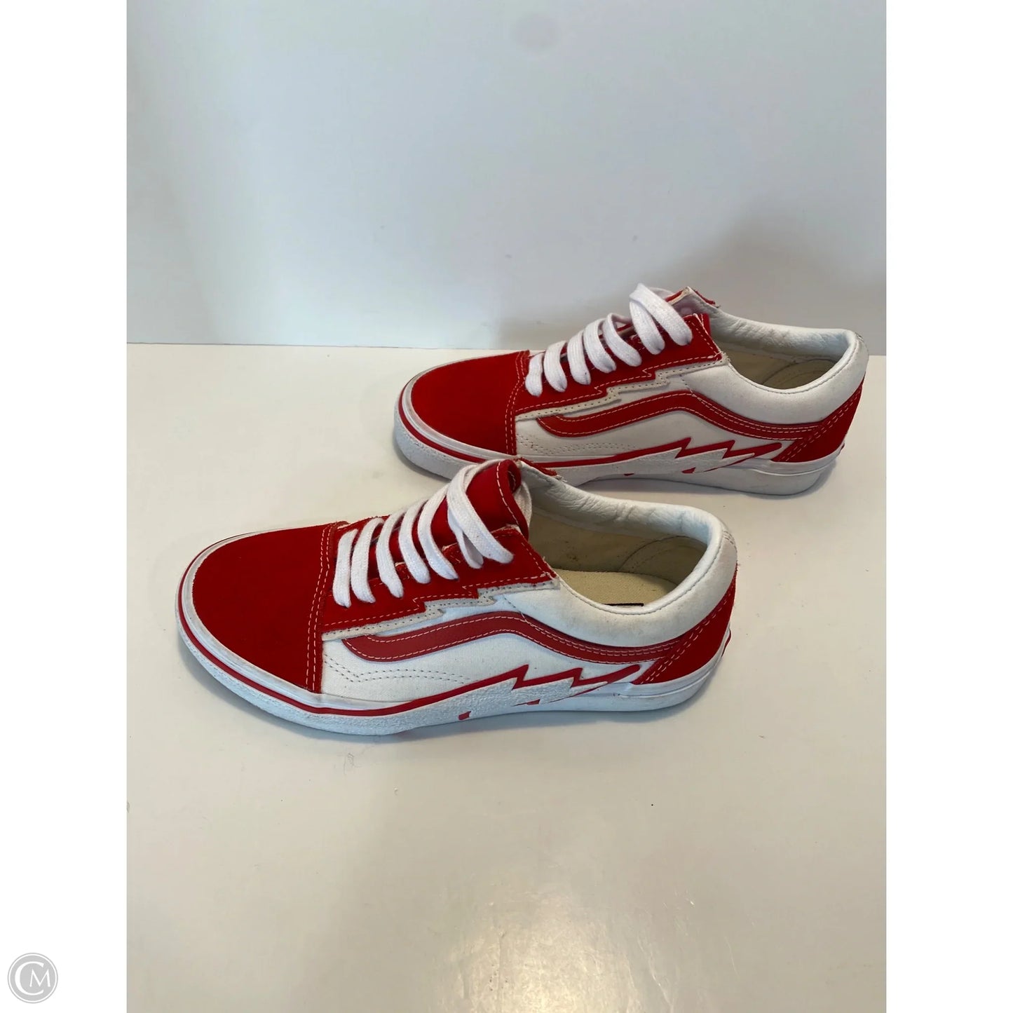 Shoes Sneakers By Vans In Red, Size: 7