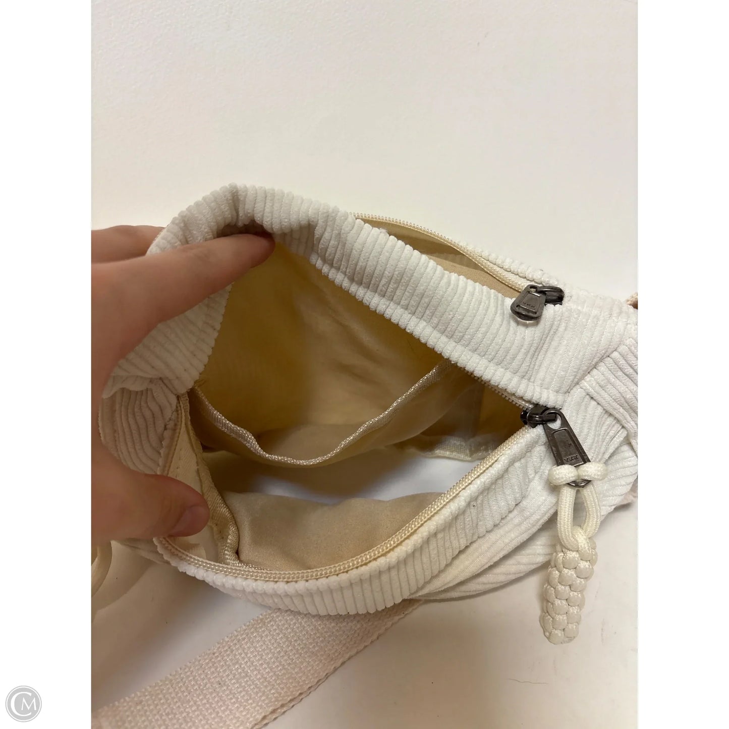 Belt Bag By Clothes Mentor, Size: Large