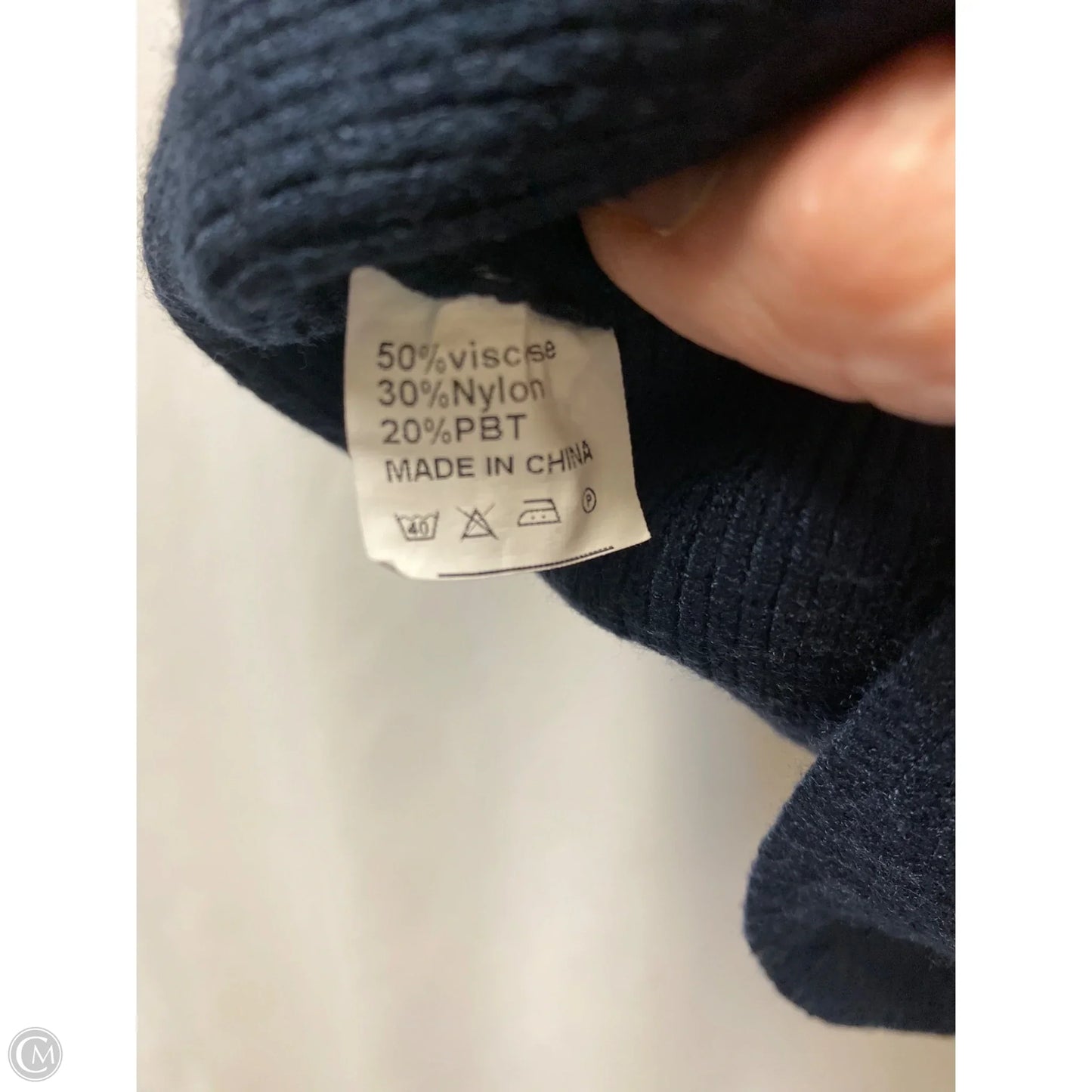 Sweater By Clothes Mentor In Navy, Size: M