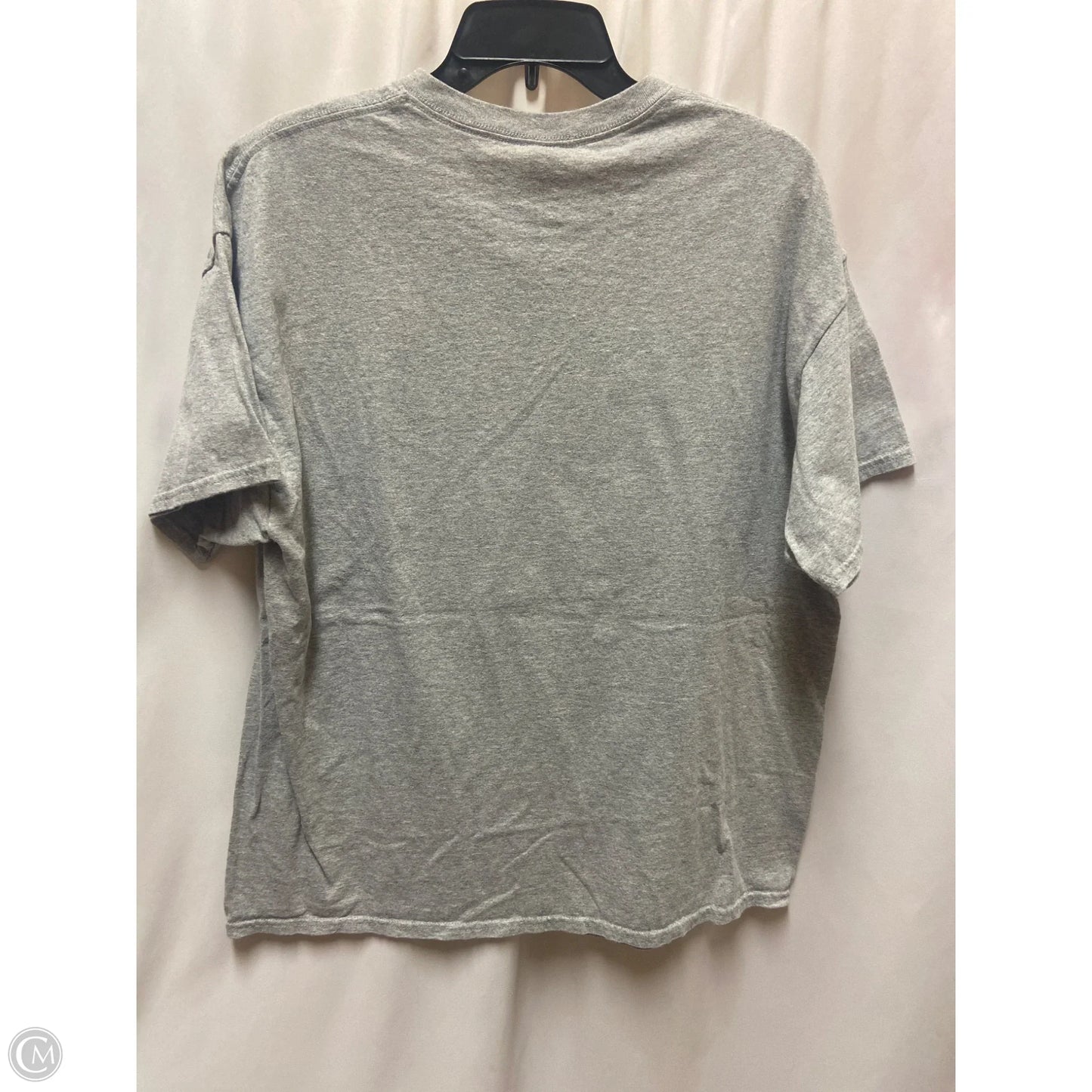 Top Short Sleeve By Gildan In Grey, Size: Xl