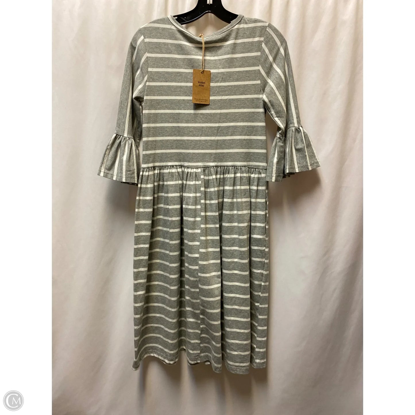 Dress Casual Midi By Clothes Mentor In Grey, Size: S