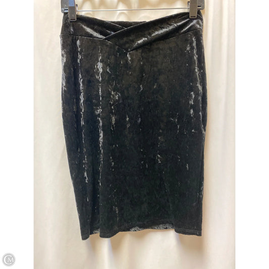 Skirt Mini & Short By Papaya In Black, Size: M