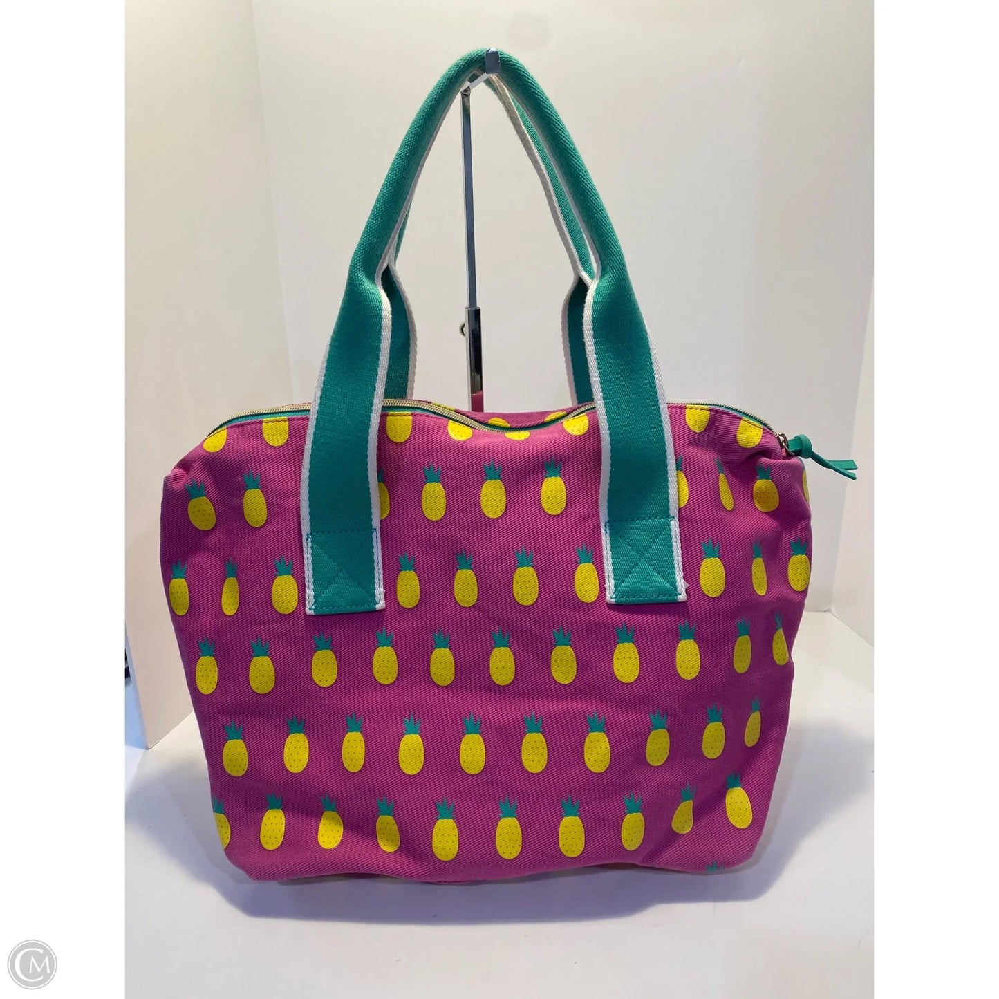 Tote By Clothes Mentor, Size: Large