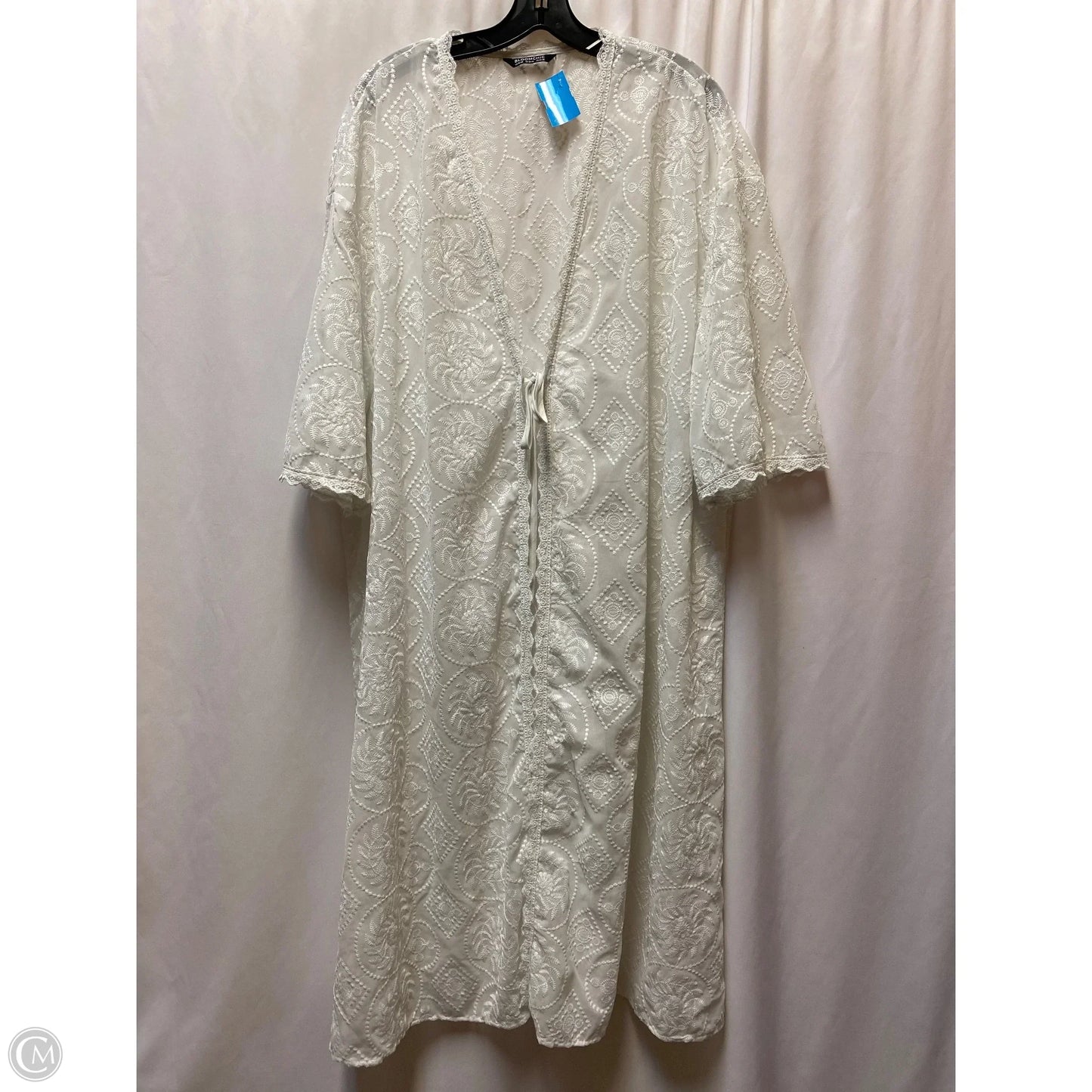 Swimwear Cover-up By Bloomchic In White, Size: 1x