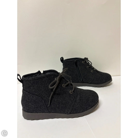 Shoes Flats By Jelly Pop In Grey, Size: 7