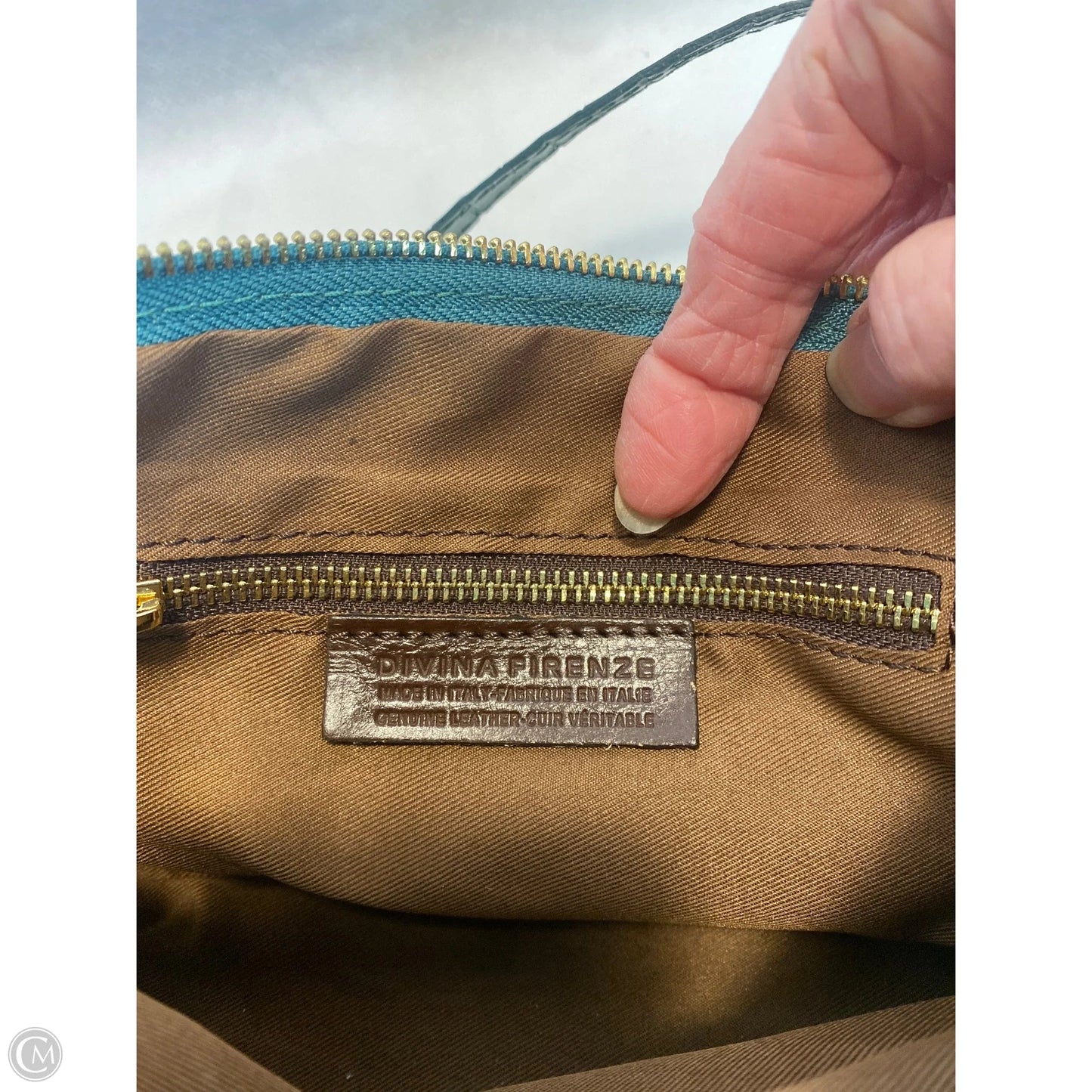 Crossbody Leather By Clothes Mentor, Size: Medium