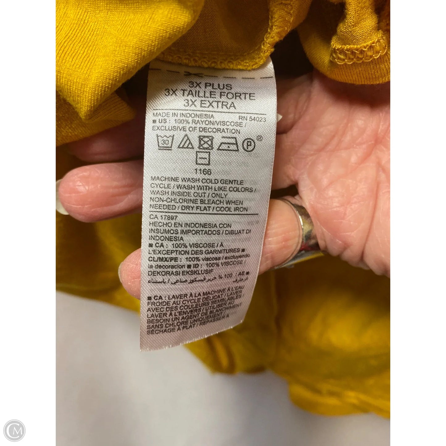 Top Long Sleeve By Old Navy In Yellow, Size: 3x