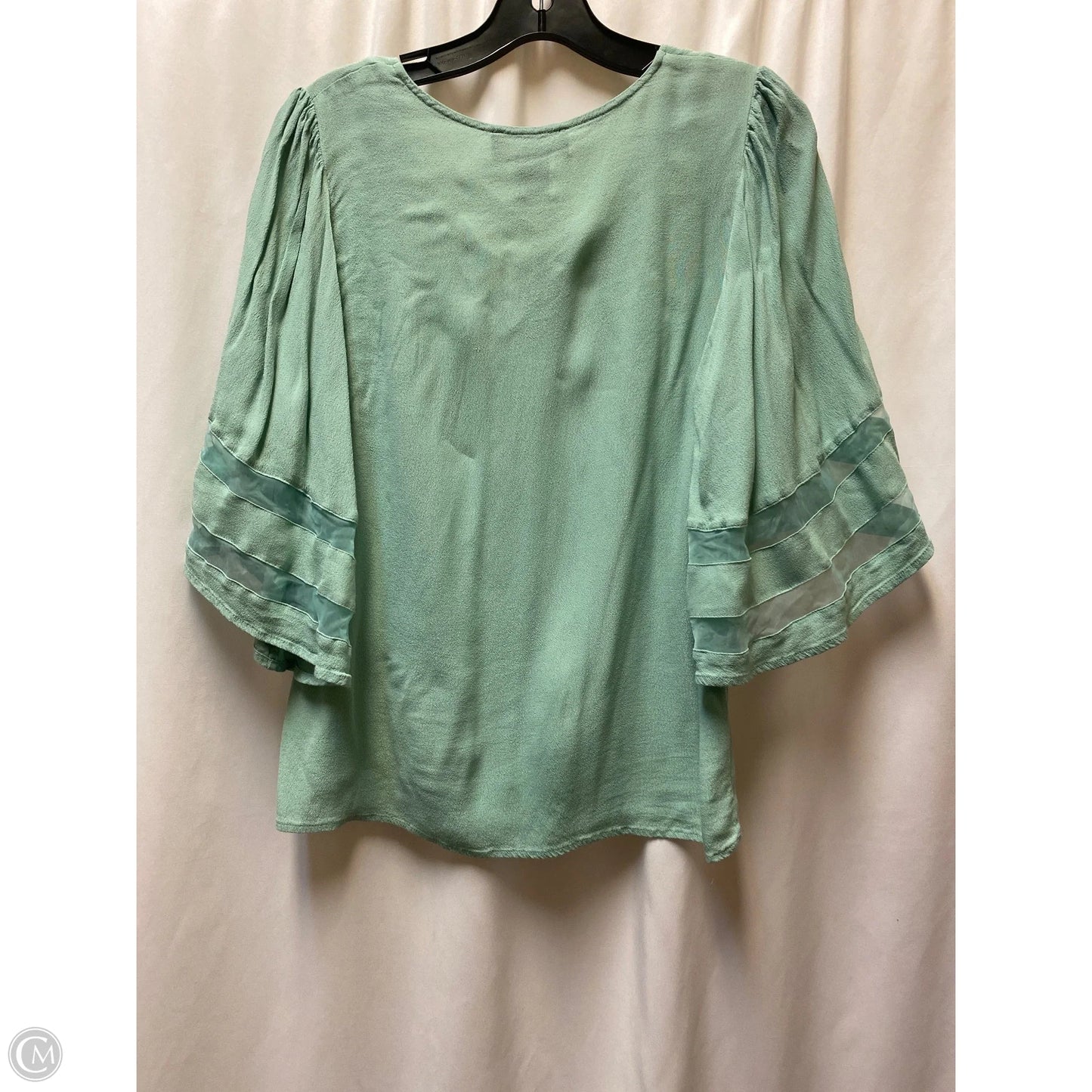 Top Short Sleeve By Clothes Mentor In Green, Size: S