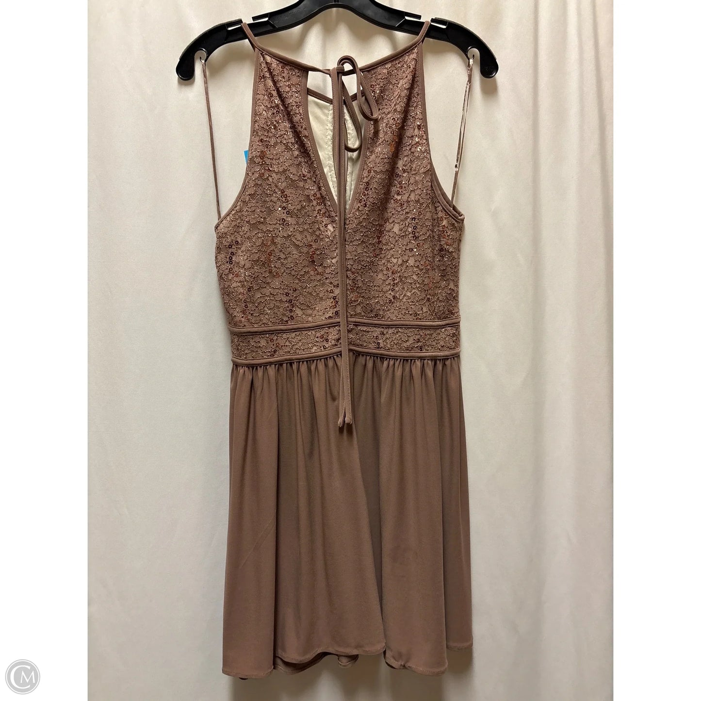 Dress Casual Short By Clothes Mentor In Taupe, Size: Xl