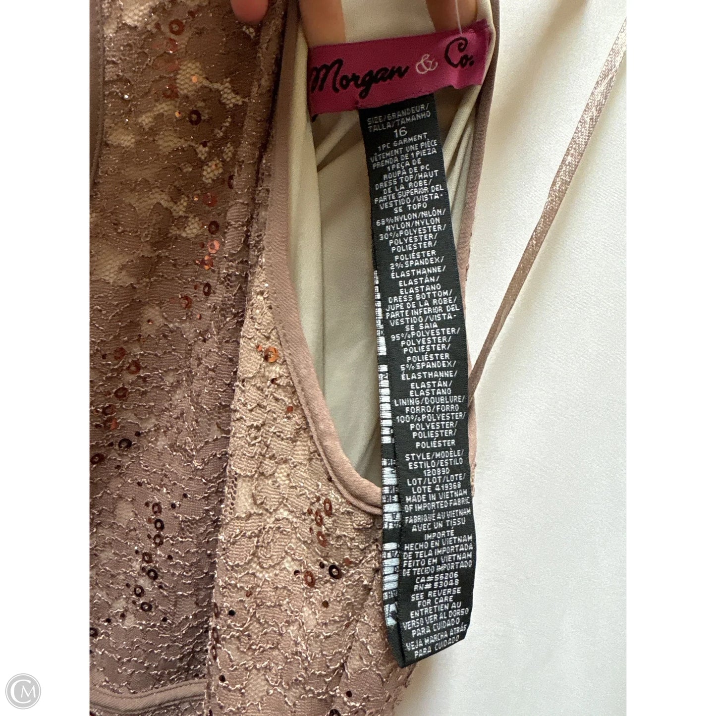 Dress Casual Short By Clothes Mentor In Taupe, Size: Xl