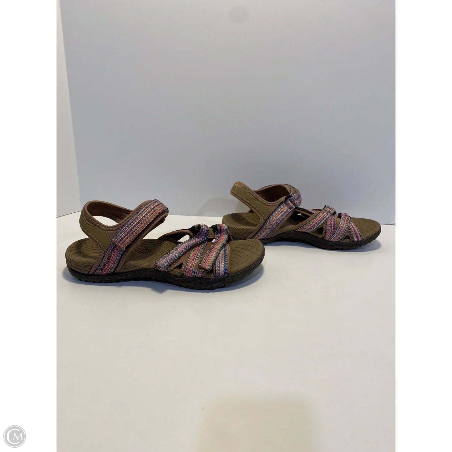 Sandals Flats By Clothes Mentor In Brown, Size: 8.5