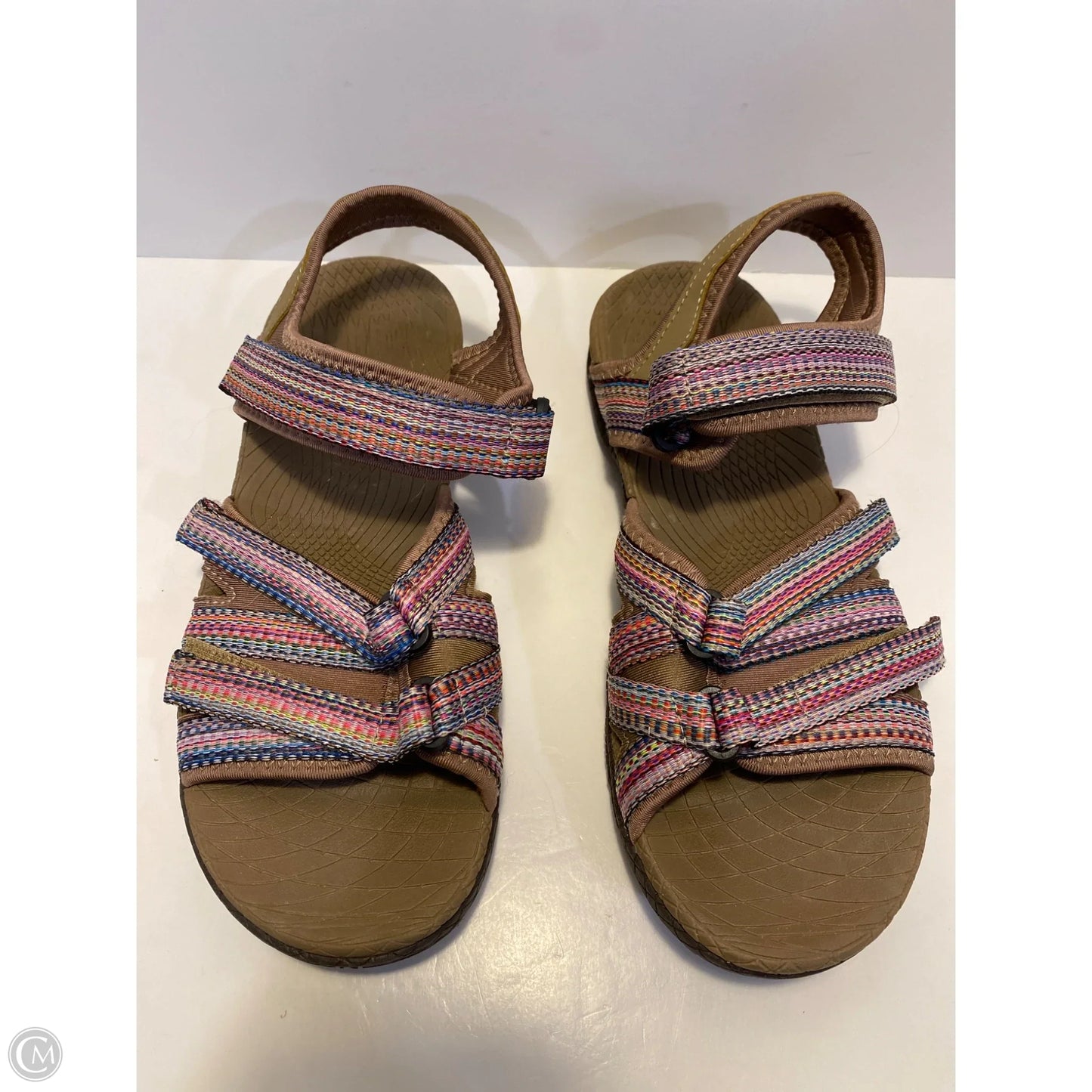 Sandals Flats By Clothes Mentor In Brown, Size: 8.5