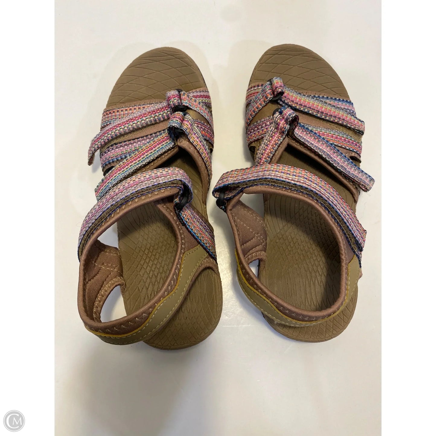 Sandals Flats By Clothes Mentor In Brown, Size: 8.5