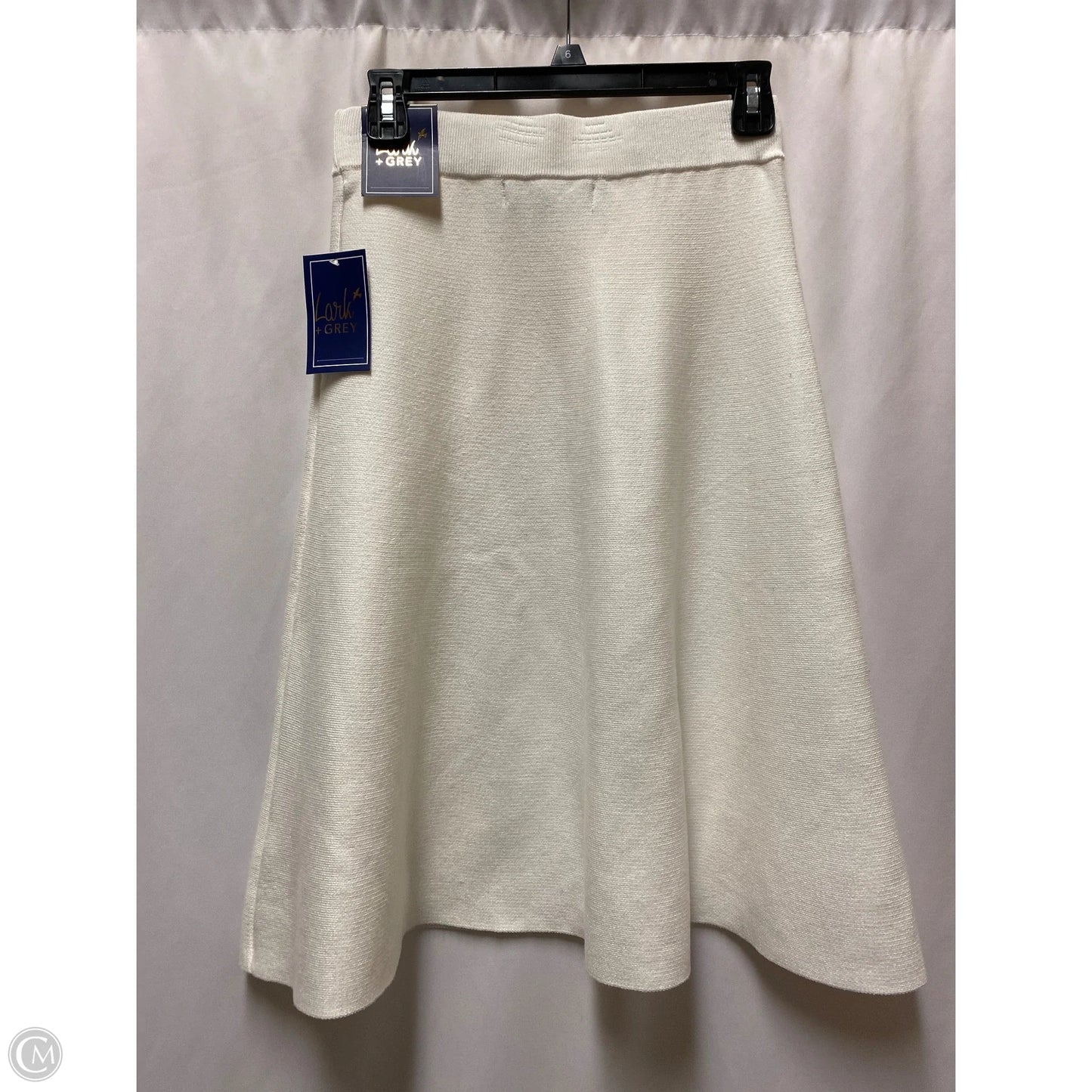 Skirt Mini & Short By Clothes Mentor In White, Size: M
