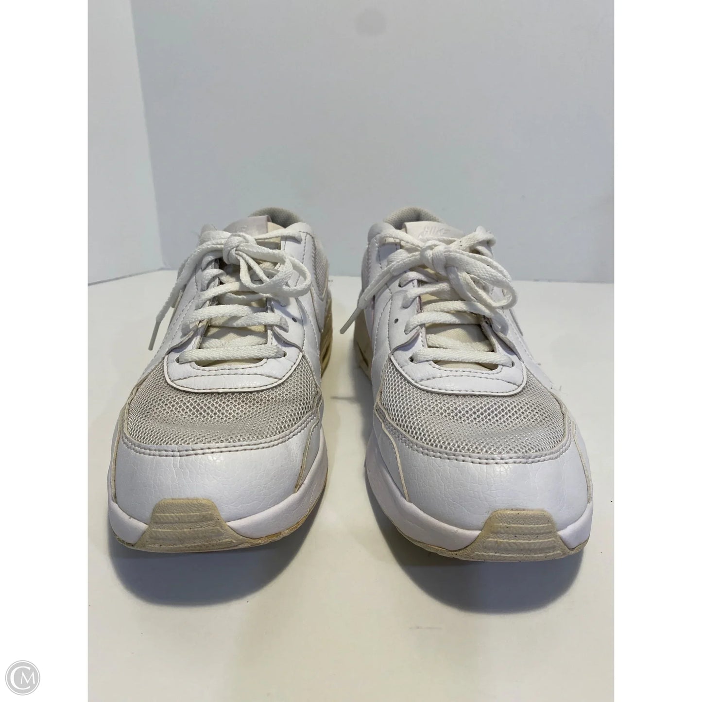 Shoes Sneakers By Nike In White, Size: 6