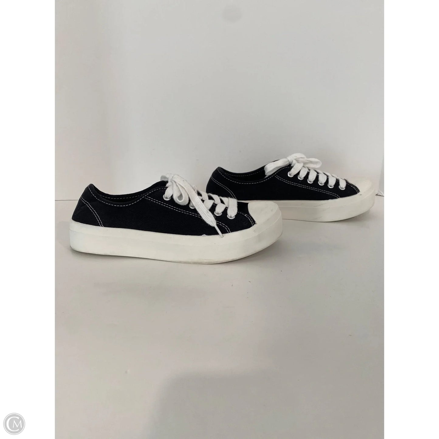Shoes Sneakers By Soda In Black, Size: 7.5
