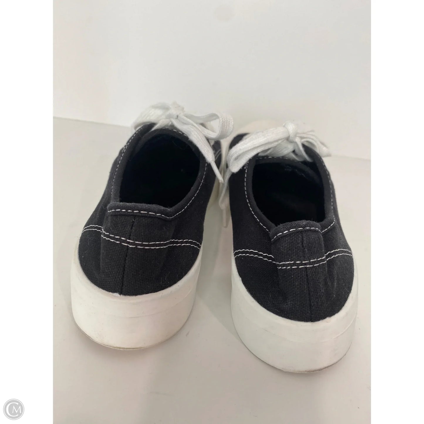 Shoes Sneakers By Soda In Black, Size: 7.5