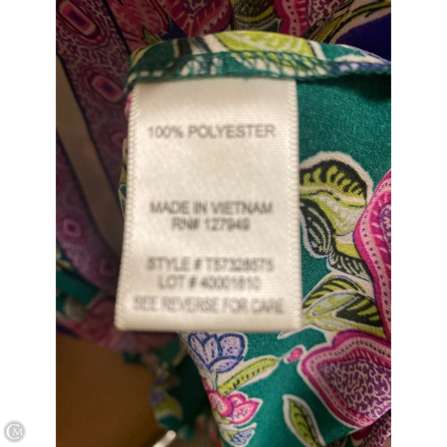 Top Long Sleeve By Clothes Mentor In Green, Size: S