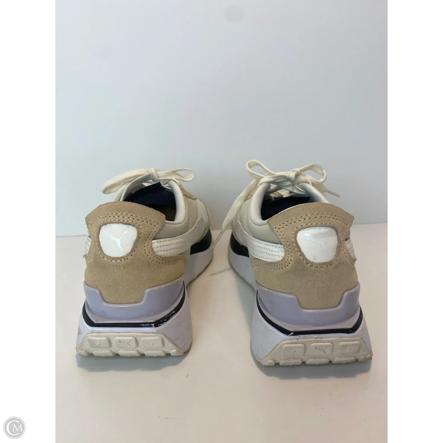 Shoes Athletic By Puma In White, Size: 8.5