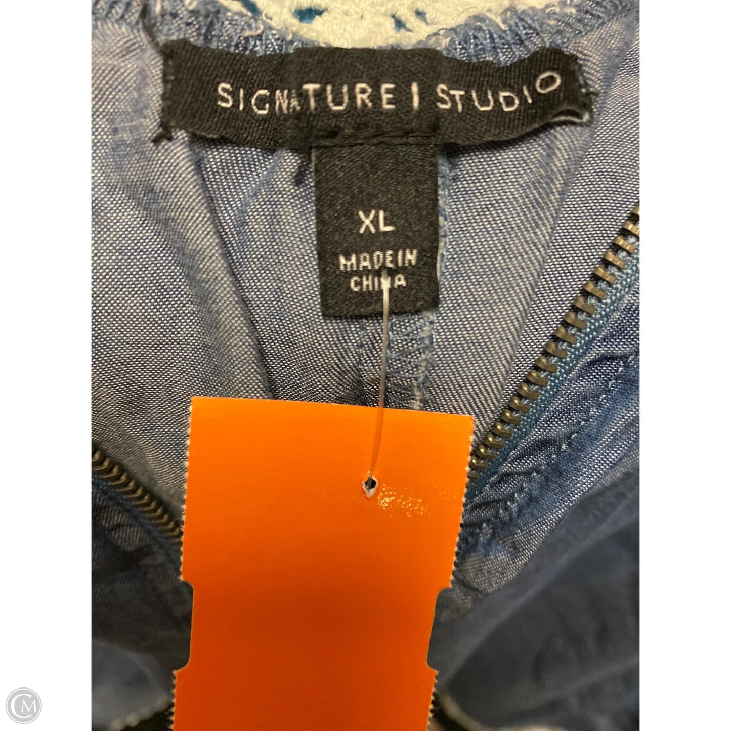 Top Short Sleeve By Signature Studio In Blue, Size: Xl