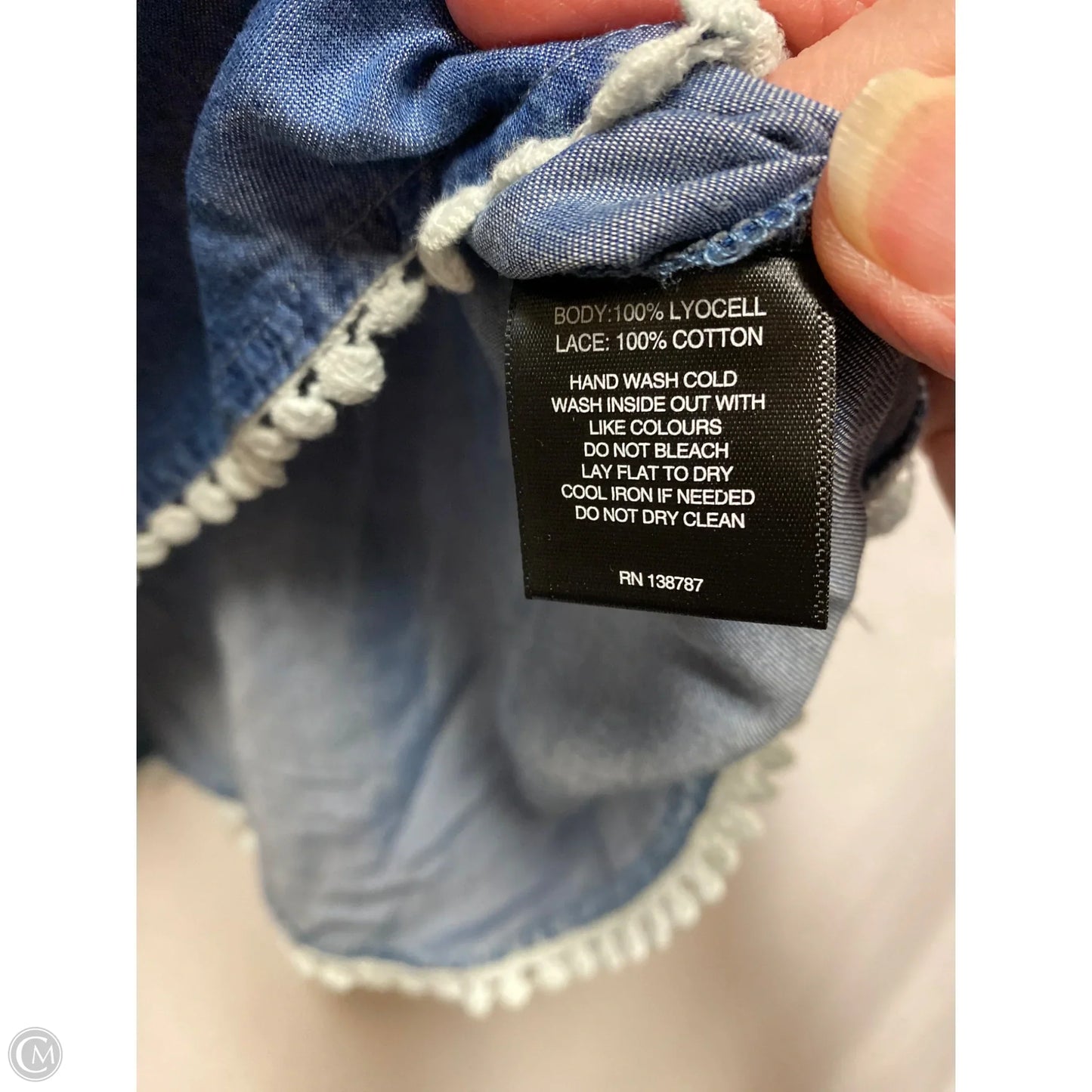 Top Short Sleeve By Signature Studio In Blue, Size: Xl