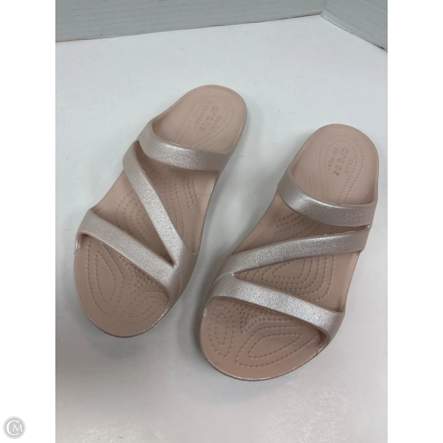 Sandals Flats By Crocs In Pink, Size: 7