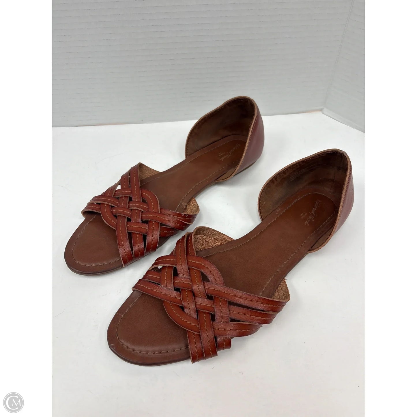 Sandals Flats By Universal Thread In Brown, Size: 10
