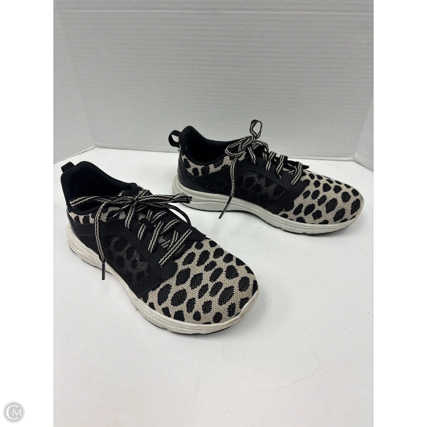 Shoes Athletic By Avia In Animal Print, Size: 7.5