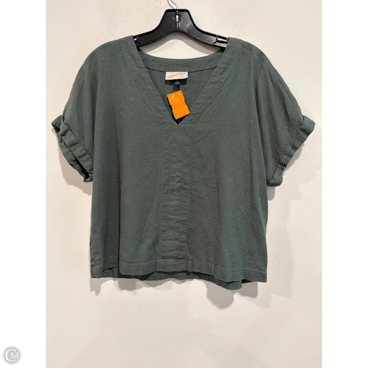 Top Short Sleeve By Universal Thread In Green, Size: M