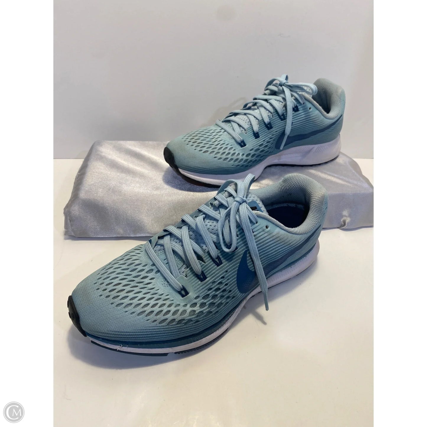 Shoes Athletic By Nike In Aqua, Size: 10