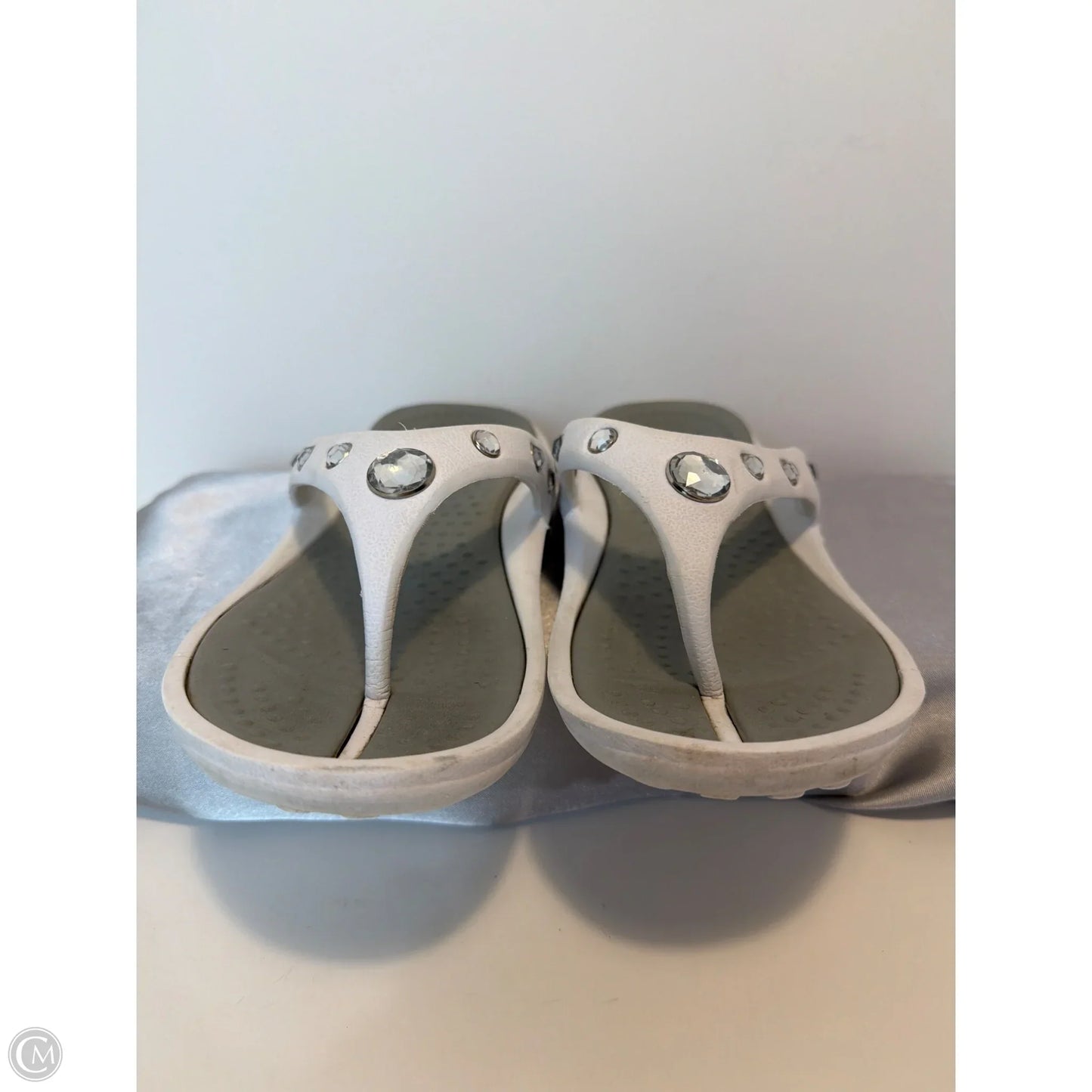 Sandals Flats By No Boundaries In White, Size: 8