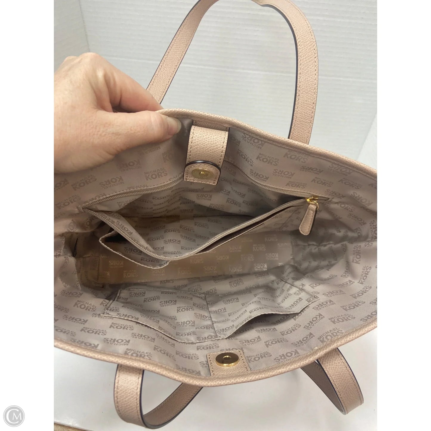 Handbag Designer By Michael Kors, Size: Medium