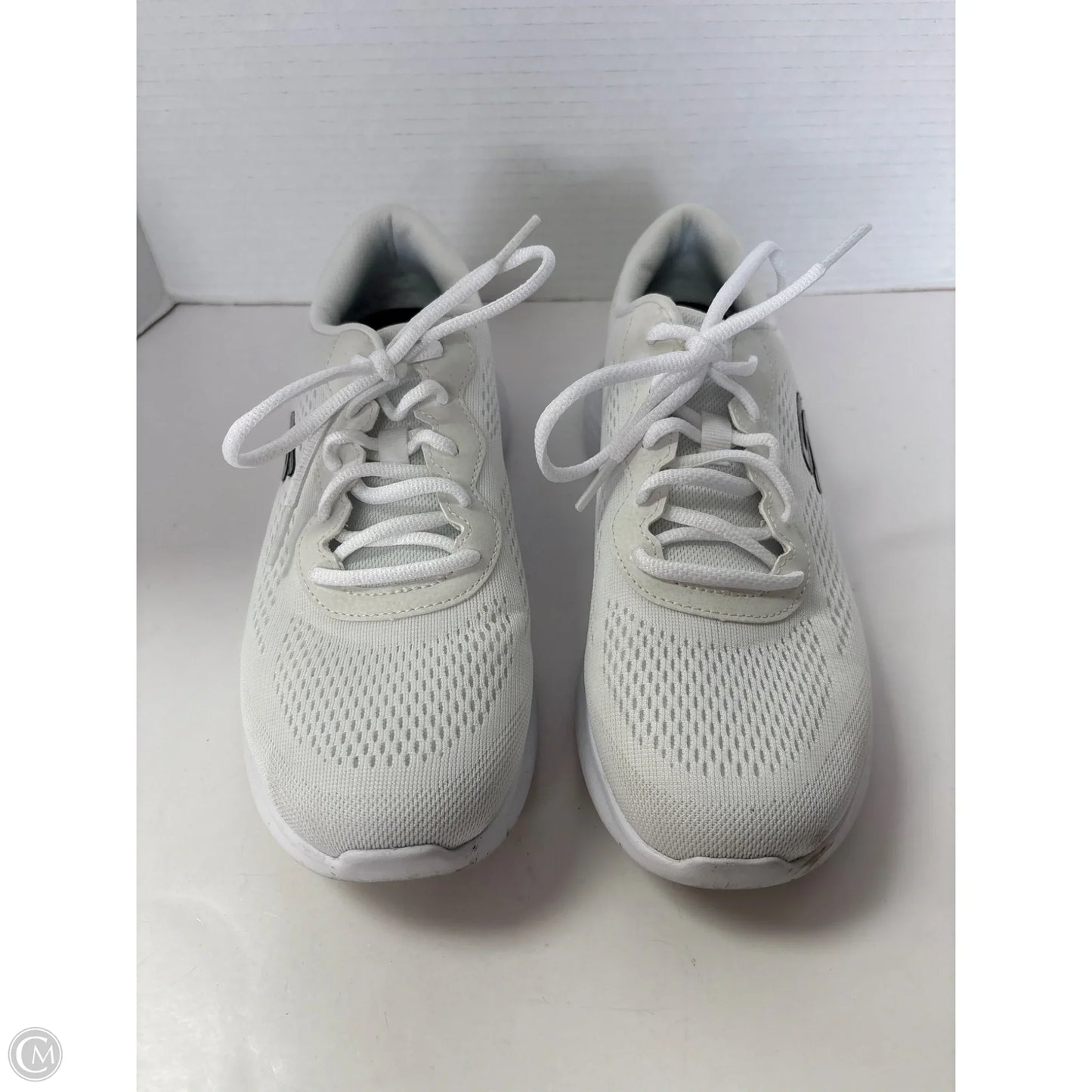 Shoes Athletic By Skechers In White, Size: 9