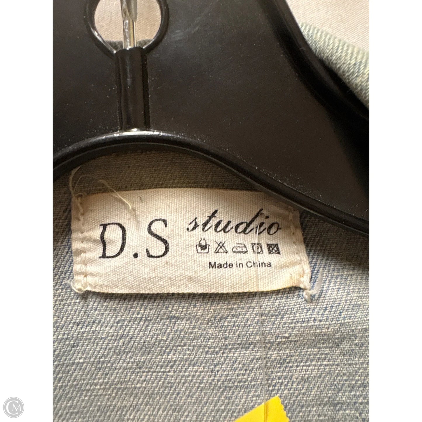 Jacket Denim By Clothes Mentor In Blue Denim, Size: M