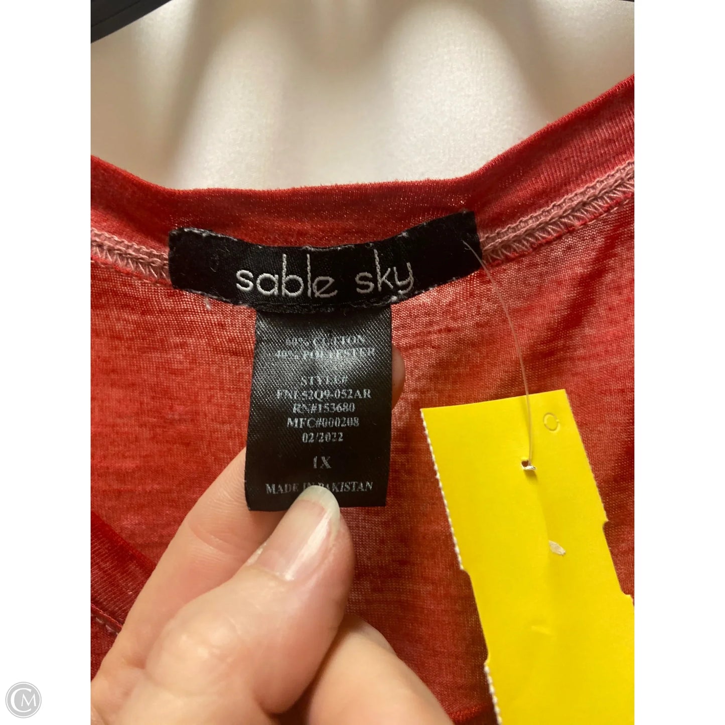 Top Short Sleeve By Clothes Mentor In Red & White, Size: 1x