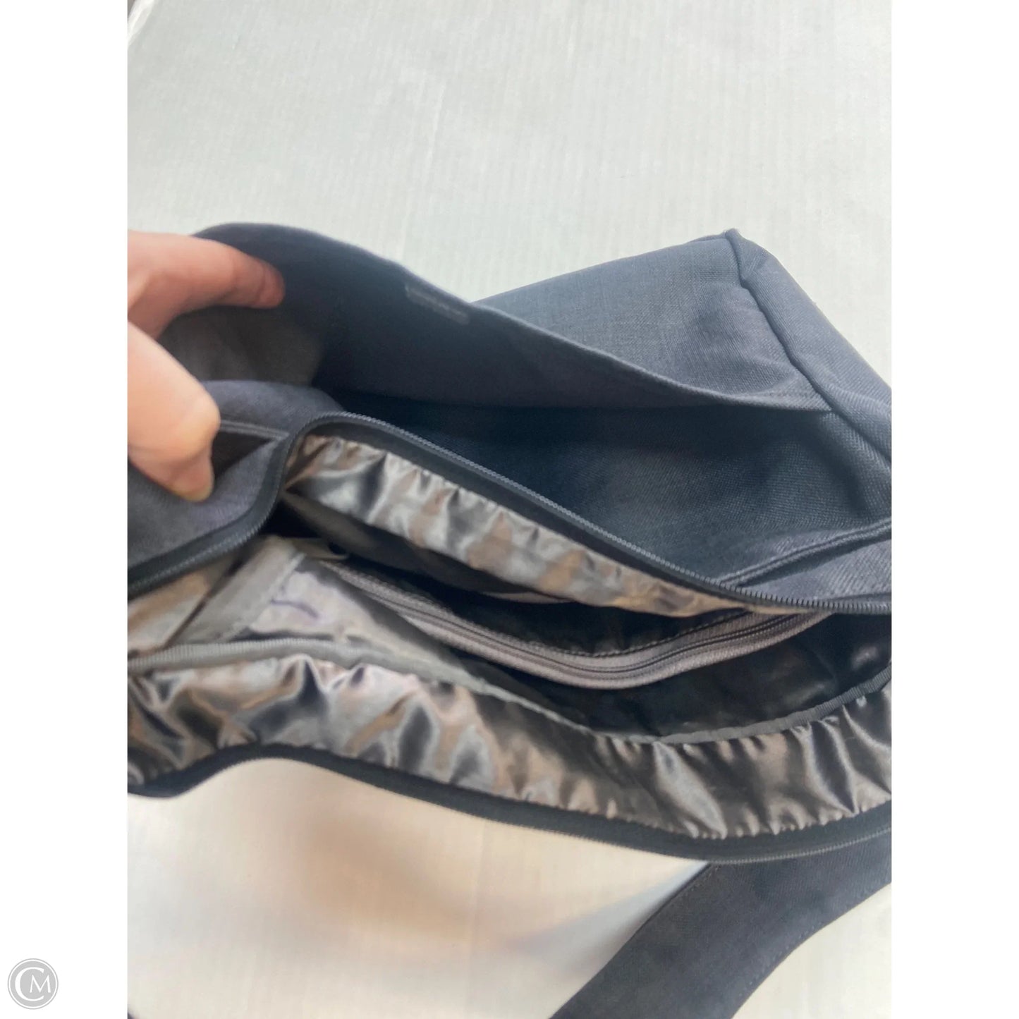 Handbag By Clothes Mentor, Size: Large