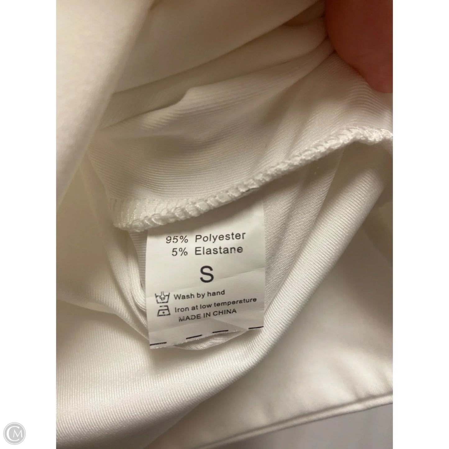 Top Short Sleeve By Clothes Mentor In White, Size: S