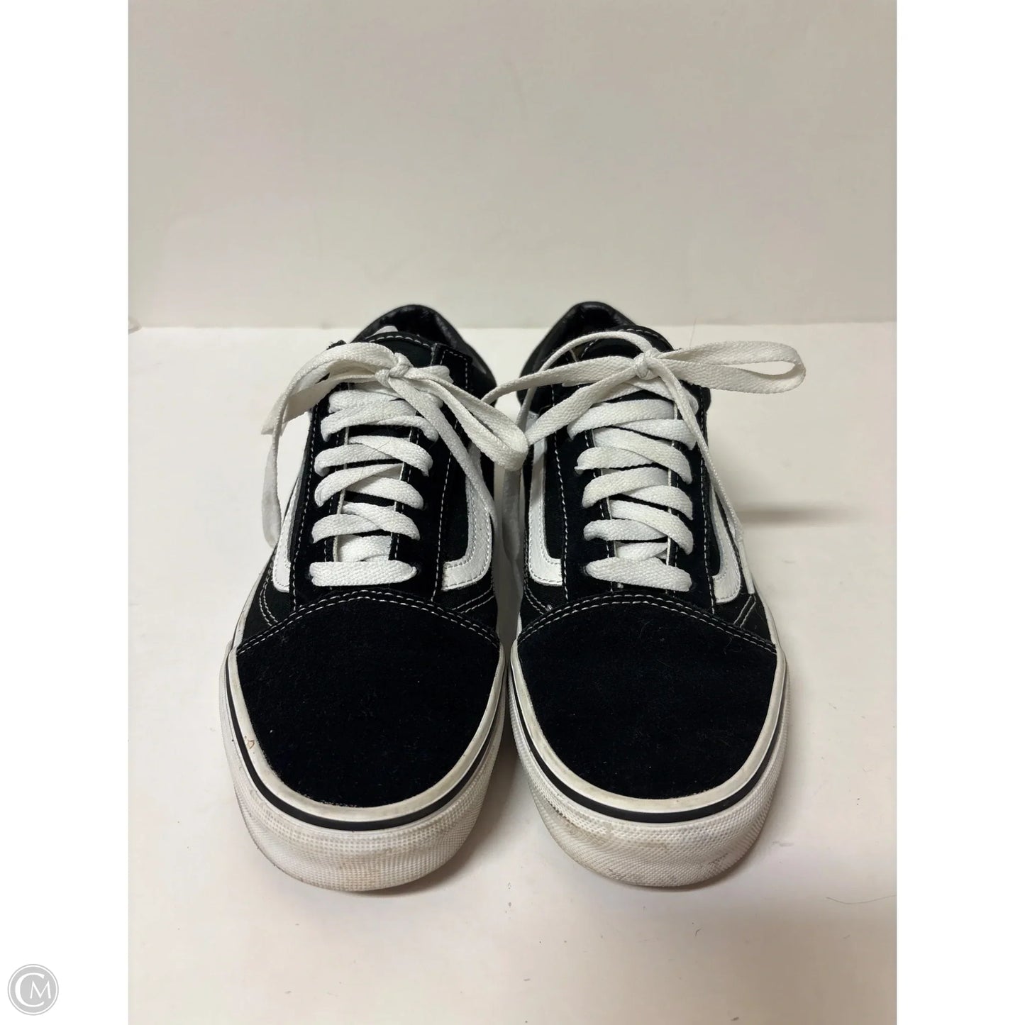 Shoes Sneakers By Vans In Black & White, Size: 7.5