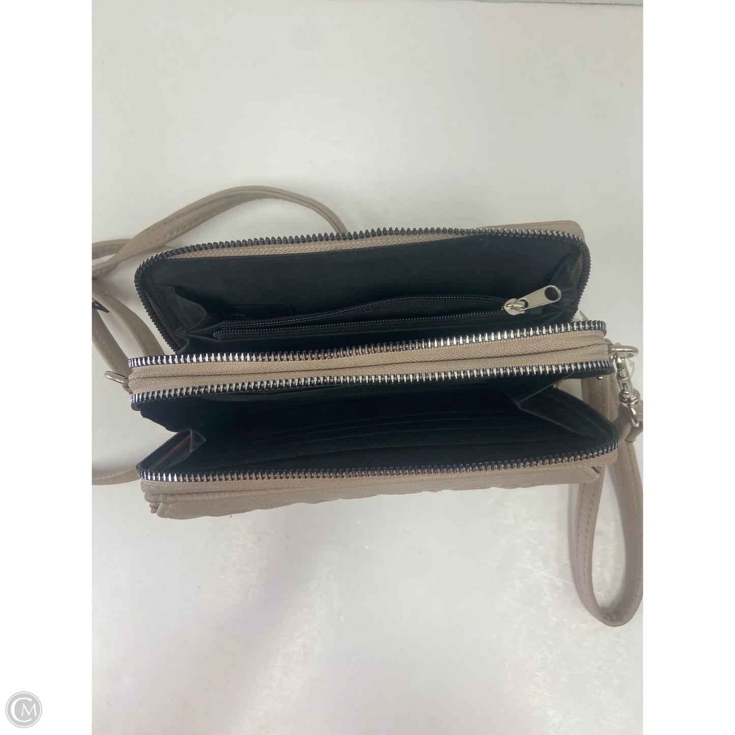 Crossbody By Kenneth Cole Reaction, Size: Medium