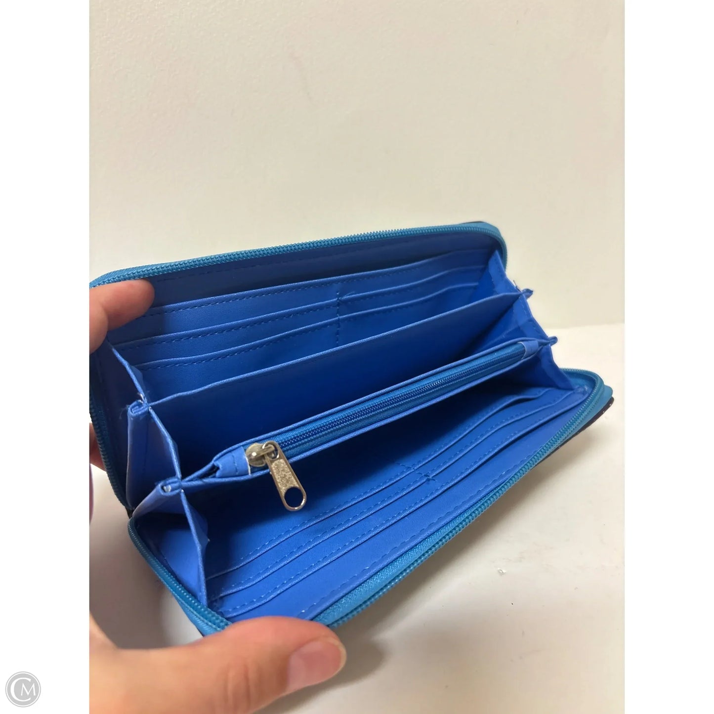 Wallet By Clothes Mentor, Size: Large