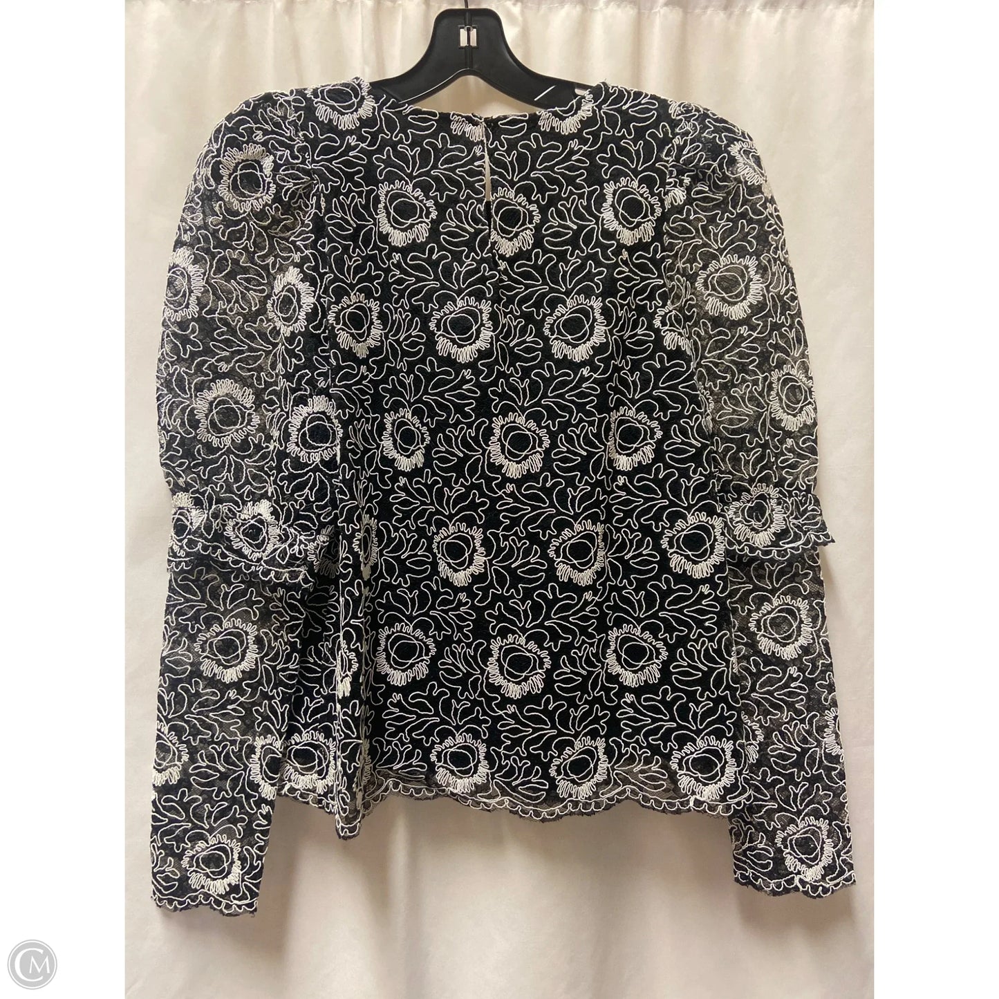 Top Long Sleeve By Tuckernuck In Black & White, Size: S