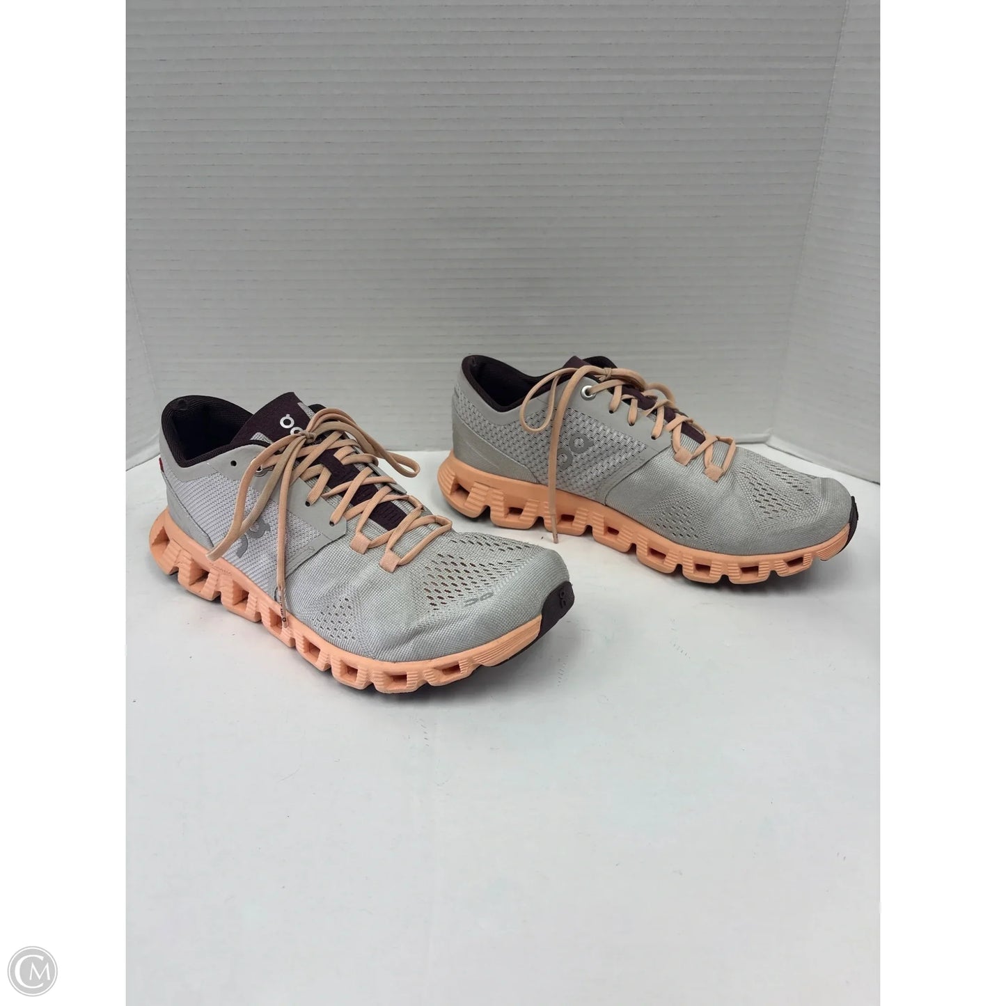 Shoes Athletic By On Cloud In Grey, Size: 7.5