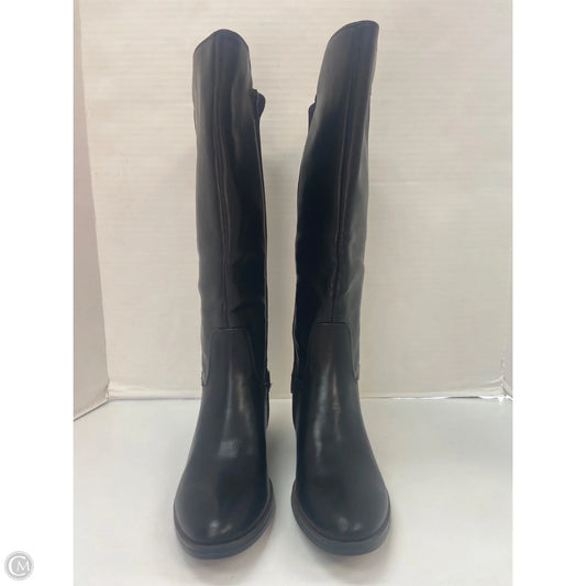 Boots Knee Flats By Bare Traps In Black, Size: 7