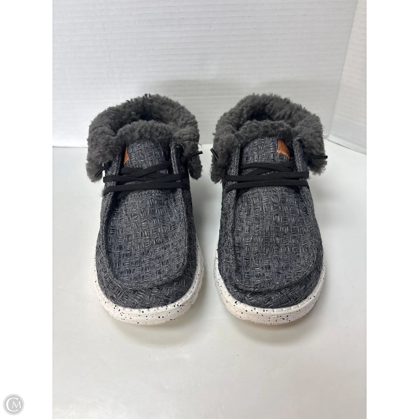 Shoes Flats By Hey Dude In Grey, Size: 7