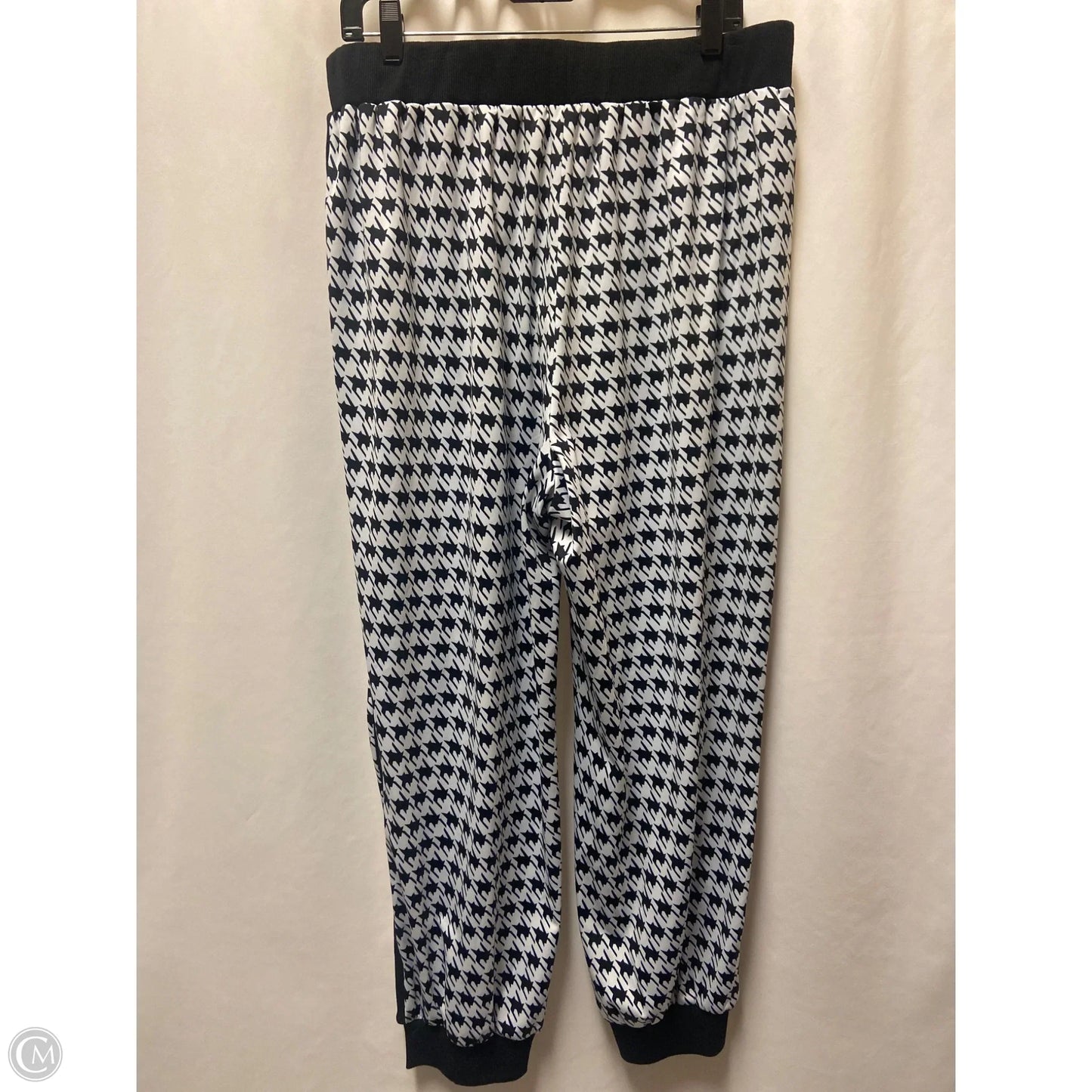 Pants Set 2pc By Clothes Mentor In Black & White, Size: 2x