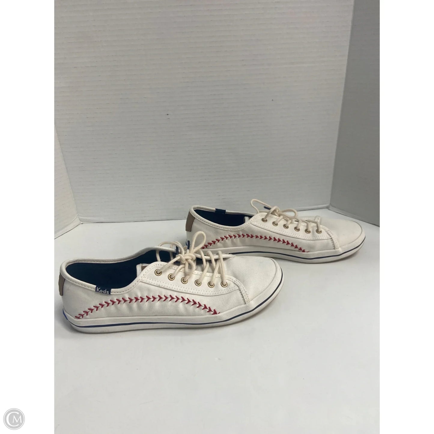 Shoes Sneakers By Keds In White, Size: 8.5